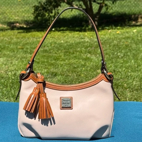 SOLD LIVE! Dooney & Bourke Blush Pink Leather Pouchette - Picture 13 of 13